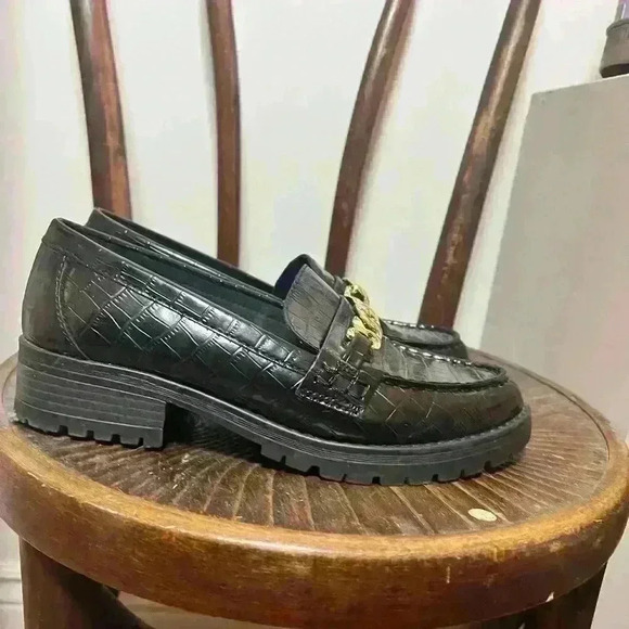 Old navy chunky heel faux leather loafer size 9 - Picture 5 of 6